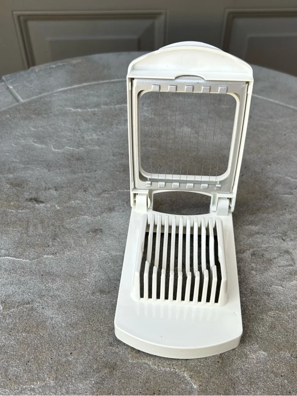 The Pampered Chef Egg Slicer Plus with Recipe White Plastic